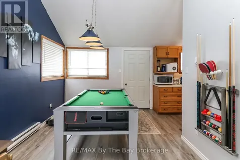 84 32nd Street North Wasaga Beach ON L9Z 2C4