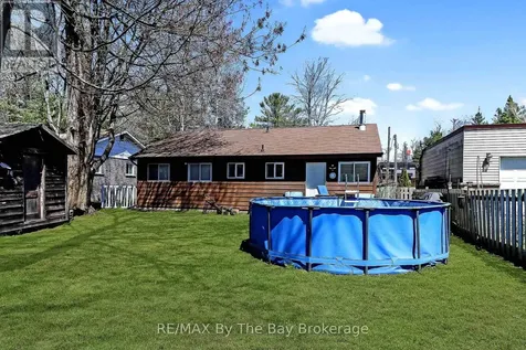 84 32nd Street North Wasaga Beach ON L9Z 2C4