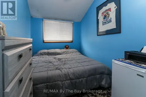 84 32nd Street North Wasaga Beach ON L9Z 2C4