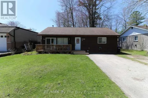 84 32nd Street North Wasaga Beach ON L9Z 2C4