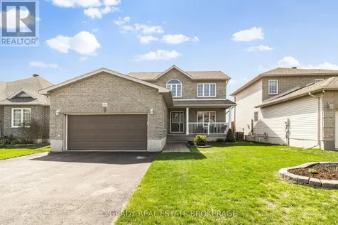1004 Crestwood Drive Brockville ON K6V 7N1