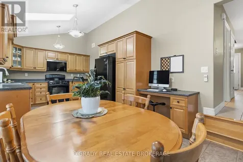 1004 Crestwood Drive Brockville ON K6V 7N1