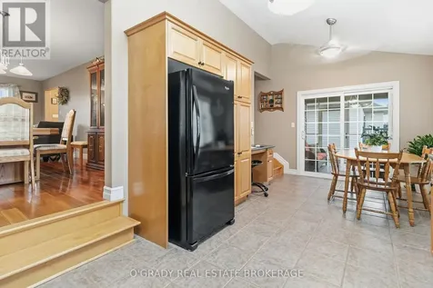 1004 Crestwood Drive Brockville ON K6V 7N1