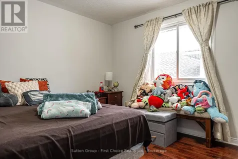 27 Mcqueen Court Stratford ON N4Z 1H5
