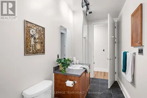 260 Besserer Street Ottawa ON K1N 1J3