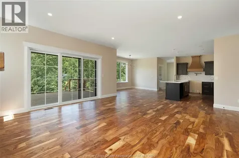 120 Bloomington Chatham ON N7L 0H3