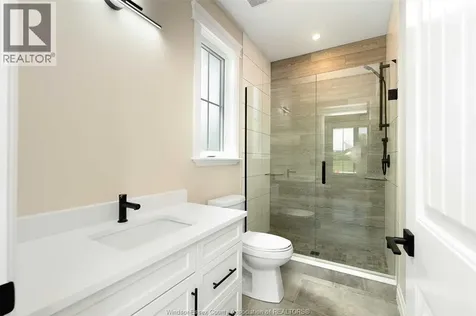 120 Bloomington Chatham ON N7L 0H3