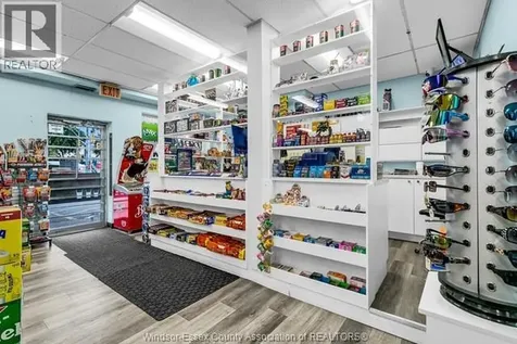 3688 Matchett Road Windsor ON N9C 1Z9