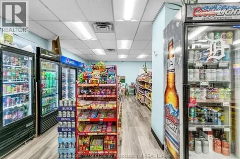 3688 Matchett Road Windsor ON N9C 1Z9