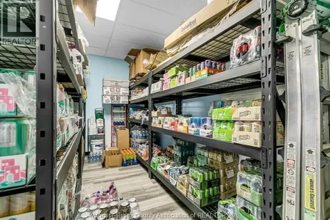 3688 Matchett Road Windsor ON N9C 1Z9
