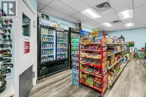3688 Matchett Road Windsor ON N9C 1Z9