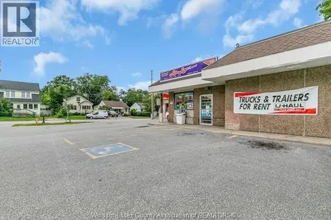 3688 Matchett Road Windsor ON N9C 1Z9