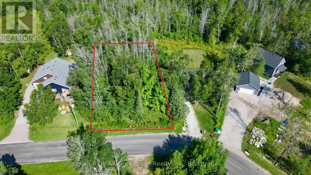 Part 28 Maple Drive Northern Bruce Peninsula ON N0H 1Z0
