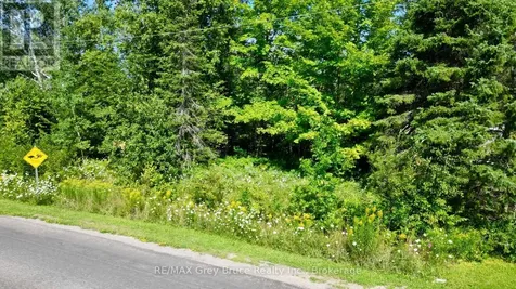 Part 28 Maple Drive Northern Bruce Peninsula ON N0H 1Z0