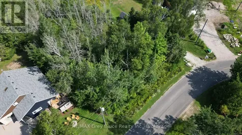 Part 28 Maple Drive Northern Bruce Peninsula ON N0H 1Z0