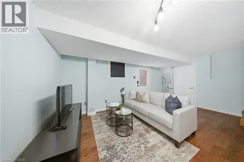 2305 Newcastle Crescent Oakville ON L6M 4P5