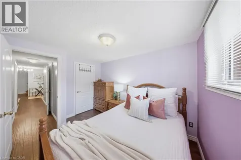 2305 Newcastle Crescent Oakville ON L6M 4P5