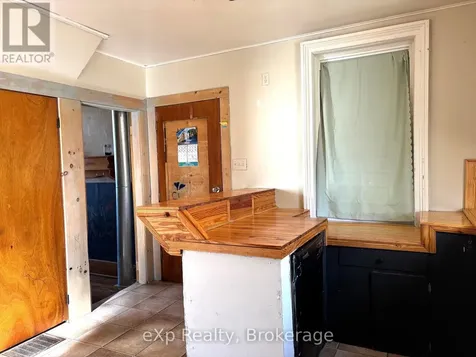 28 Queen Street West Brockton ON N0G 1S0