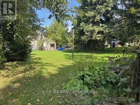 28 Queen Street West Brockton ON N0G 1S0