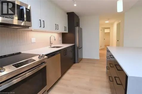 71 Main Street Dundas ON L9H 2P9