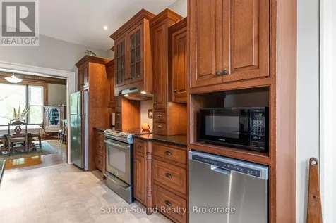 1304 4th Avenue West Owen Sound ON N4K 4W8