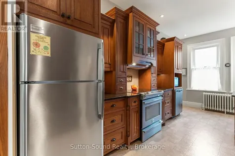 1304 4th Avenue West Owen Sound ON N4K 4W8