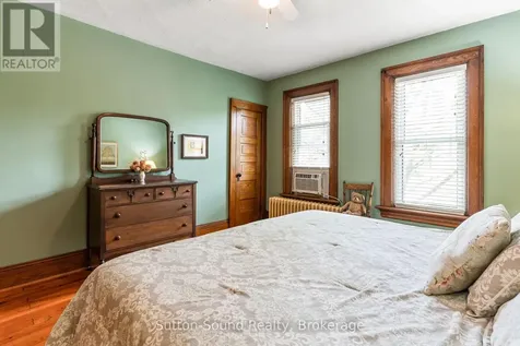 1304 4th Avenue West Owen Sound ON N4K 4W8