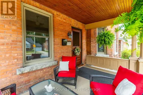 1304 4th Avenue West Owen Sound ON N4K 4W8
