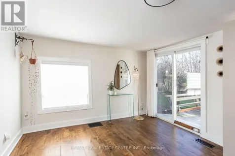 5 East John Street North Innisfil (cookstown) ON L0L 1L0