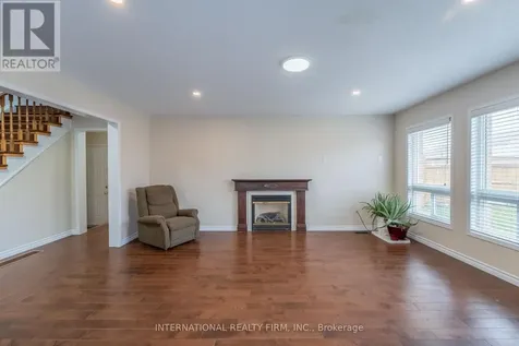 102 Hunter Way Brantford ON N3T 0A8
