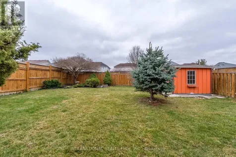102 Hunter Way Brantford ON N3T 0A8