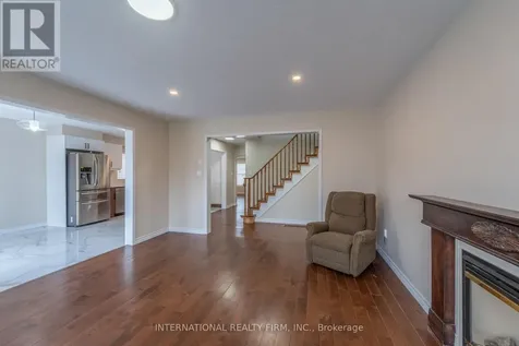 102 Hunter Way Brantford ON N3T 0A8
