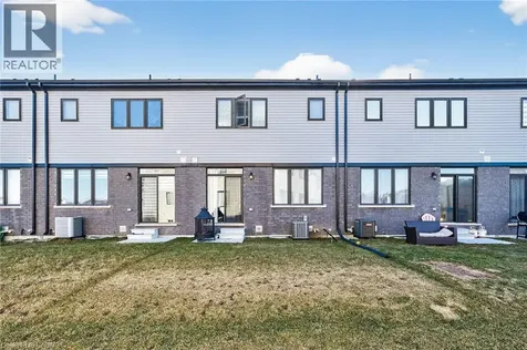 8 Owl Lane Caledonia ON N3W 0G4