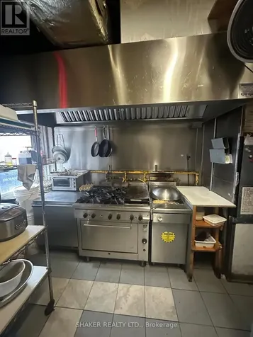 690-B Somerset Street West Ottawa ON K1R 6P4
