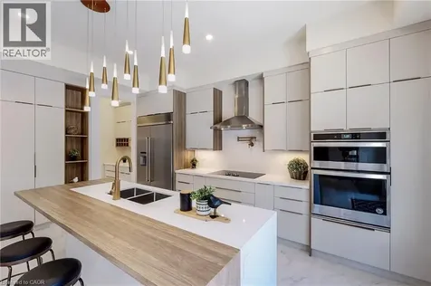 49 Roselawn Avenue Ancaster ON L9G 2H9
