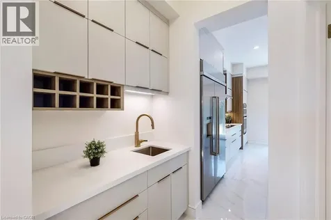 49 Roselawn Avenue Ancaster ON L9G 2H9