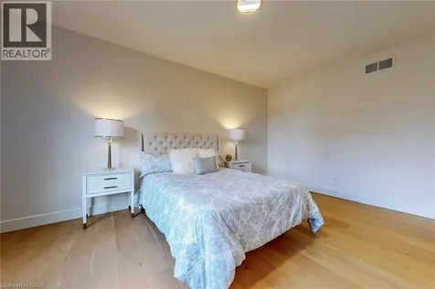 49 Roselawn Avenue Ancaster ON L9G 2H9