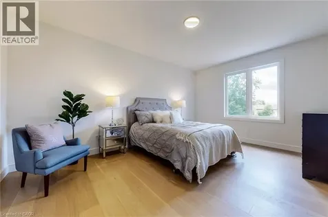 49 Roselawn Avenue Ancaster ON L9G 2H9