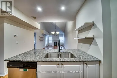 2 Cove Court Collingwood ON L9Y 0Y6