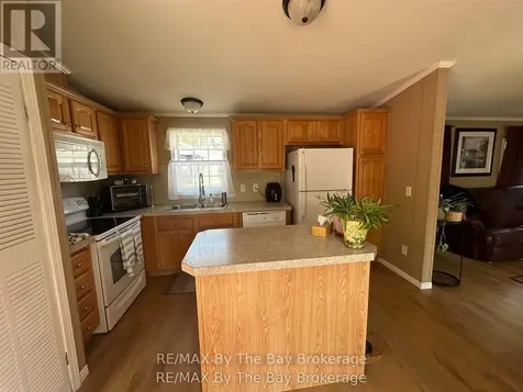 40 Georgian Glen Drive Wasaga Beach ON L9Z 1K7