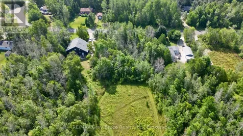 127 Maple Drive Northern Bruce Peninsula ON N0H 1Z0
