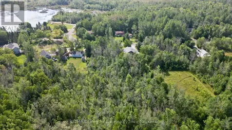 127 Maple Drive Northern Bruce Peninsula ON N0H 1Z0