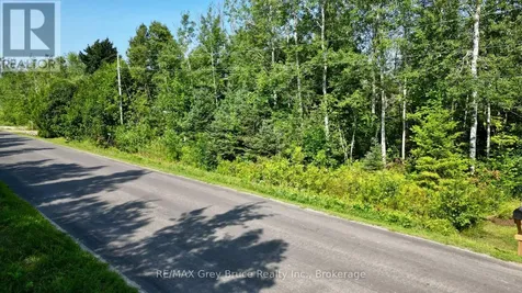 127 Maple Drive Northern Bruce Peninsula ON N0H 1Z0