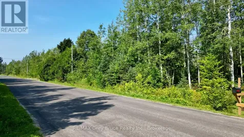 127 Maple Drive Northern Bruce Peninsula ON N0H 1Z0