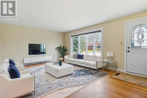 58 Lowrey Avenue South Cambridge ON N1R 4Z6