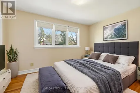 58 Lowrey Avenue South Cambridge ON N1R 4Z6