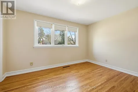 58 Lowrey Avenue South Cambridge ON N1R 4Z6