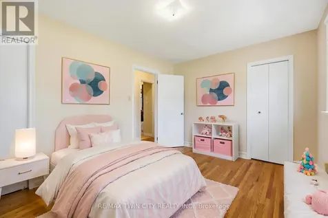 58 Lowrey Avenue South Cambridge ON N1R 4Z6