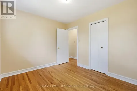 58 Lowrey Avenue South Cambridge ON N1R 4Z6