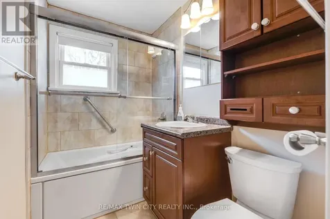 58 Lowrey Avenue South Cambridge ON N1R 4Z6
